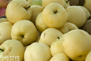 梨子黑心了能吃嗎？黑心梨吃了會(huì)怎么樣？