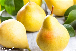 減肥一天吃幾個梨子？怎樣吃梨子減肥？