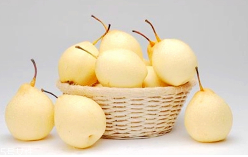 寶寶吃梨有什么好處？寶寶吃水果的方法