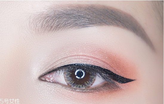 內(nèi)眼線用什么畫比較好？眼線怎么畫簡單又好看教程