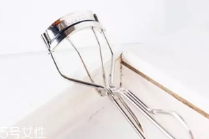 2018睫毛夾哪個牌子好？8款最受歡迎的睫毛夾推薦