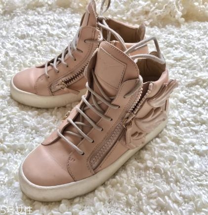 giuseppe zanotti是什么檔次？貴出天際的奢華典范