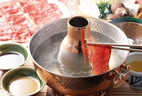 火鍋為什么用銅鍋 銅鍋火鍋的好處 火鍋為什么用銅鍋 銅鍋火鍋的好處