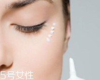 眼霜不可以來回涂抹嗎？這樣不如不涂