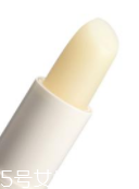 潤唇膏能用手涂嗎？效果不好還不衛(wèi)生