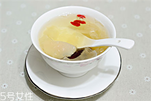 蒸梨可以治感冒嗎？梨怎么吃治感冒？