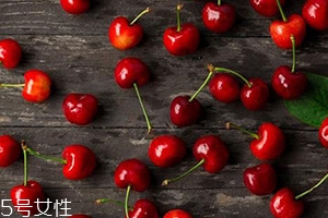 車?yán)遄佑锌辔犊梢猿詥?？小心化學(xué)試劑