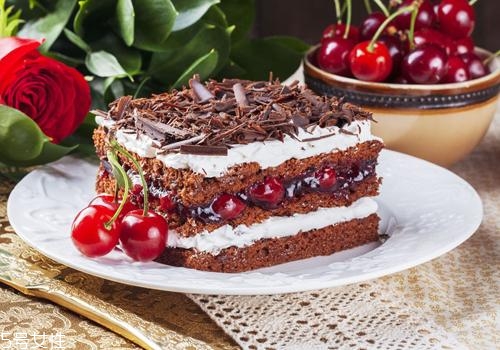 車?yán)遄臃疟湟芊獗４鎲?？車?yán)遄颖４嬗懈[門