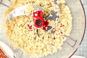 大蒜冰糖水是蒸還是煮？來看看具體做法