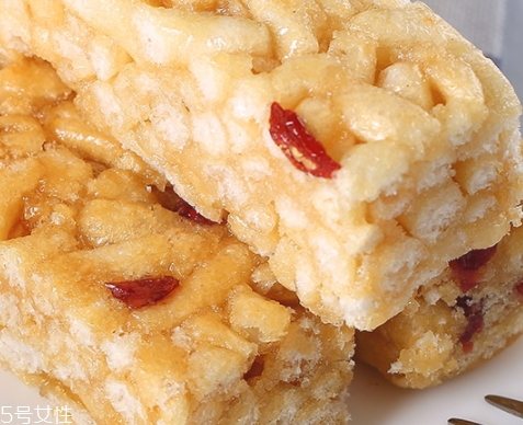 沙琪瑪是膨化食品嗎？不健康請少吃