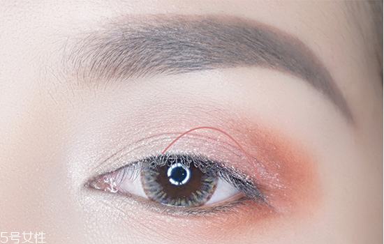 內(nèi)眼線用什么畫比較好？眼線怎么畫簡單又好看教程