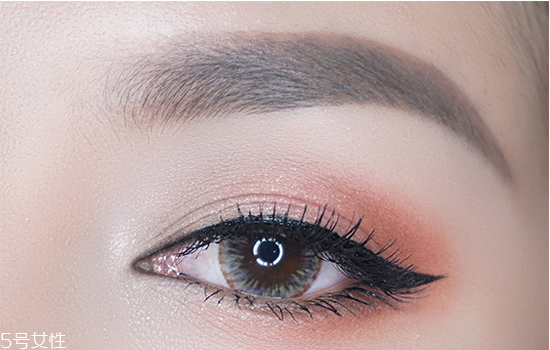 內(nèi)眼線用什么畫比較好？眼線怎么畫簡單又好看教程