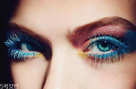 眼線筆暈妝怎么辦？眼線暈色處理方法