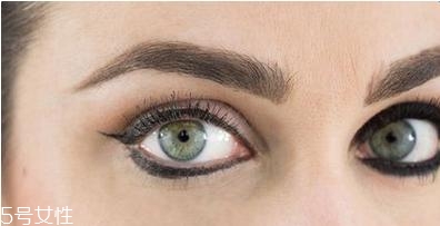 2018最流行的眼線畫法有幾種？新手最容易犯的眼線誤區(qū)