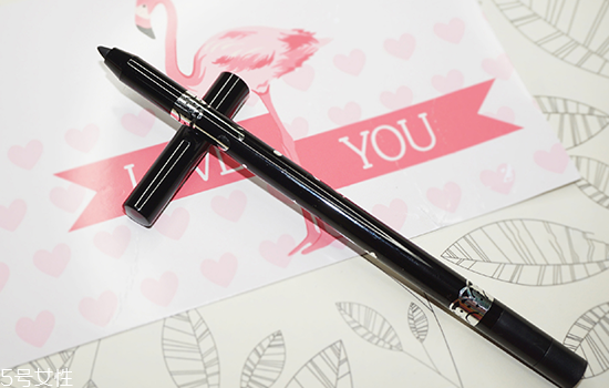 內雙用眼線筆還是眼線液好？好用眼線筆推薦