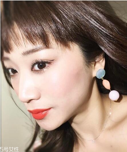 什么是折痕眼線？完整畫眼妝的順序