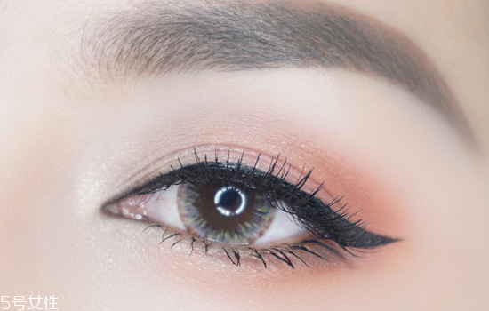 內(nèi)眼線用什么畫比較好？眼線怎么畫簡單又好看教程