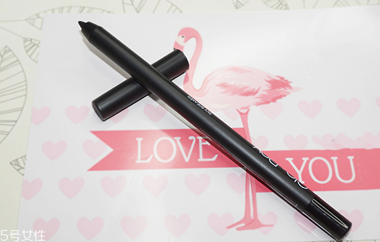 內雙用眼線筆還是眼線液好？好用眼線筆推薦