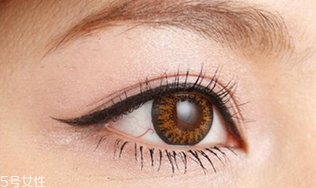 畫眼線的五種簡單方法 常用的畫眼線工具 畫眼線的五種簡單方法 常用的畫眼線工具