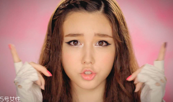 內(nèi)眼線用什么畫比較好？眼線怎么畫簡單又好看教程