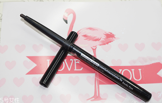 內雙用眼線筆還是眼線液好？好用眼線筆推薦