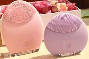 硅膠的潔面儀好用嗎？不要使用過(guò)多