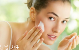 硅膠的潔面儀好用嗎？不要使用過(guò)多