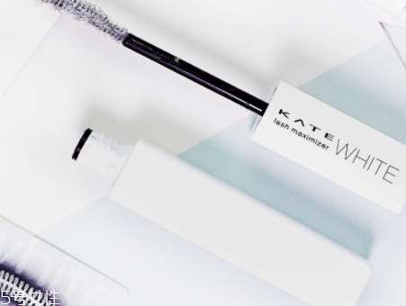 睫毛打底膏怎么用？涂睫毛膏先打底