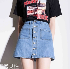 牛仔裙配什么顏色絲襪？牛仔裙搭配排雷