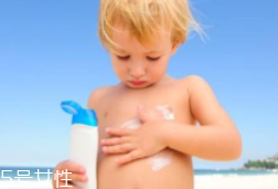 使用防曬產(chǎn)品后一定要卸妝嗎？要看防曬產(chǎn)品類型