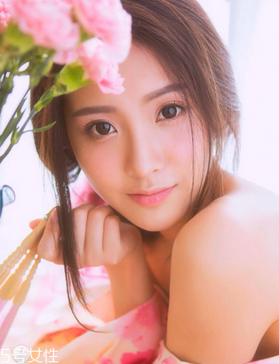 絲白祛斑軟膏有激素嗎？激素藥別濫用