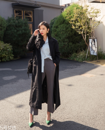 過膝大衣怎么搭配圖片 這樣穿瞬間提升氣場 過膝大衣怎么搭配圖片 這樣穿瞬間提升氣場