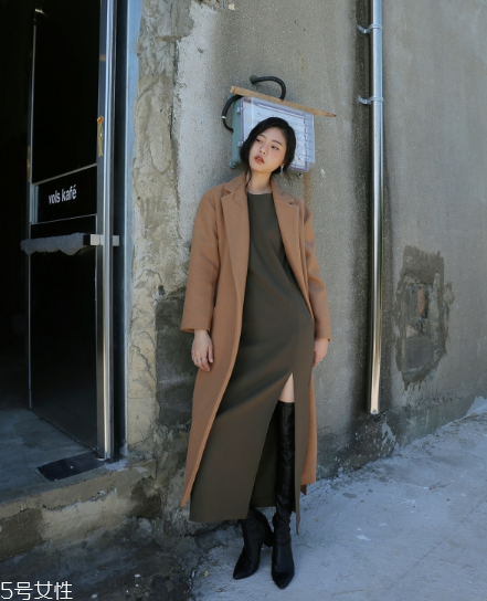 過膝大衣怎么搭配圖片 這樣穿瞬間提升氣場 過膝大衣怎么搭配圖片 這樣穿瞬間提升氣場