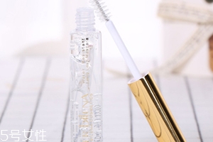 睫毛雨衣怎么用？用在睫毛膏之后