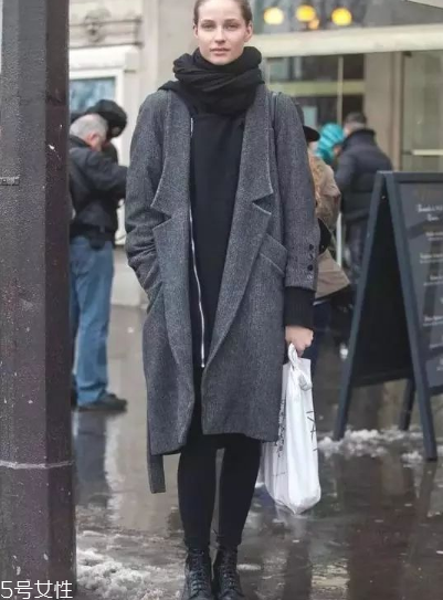 長款大衣搭配什么鞋子？這樣穿氣場兩米八