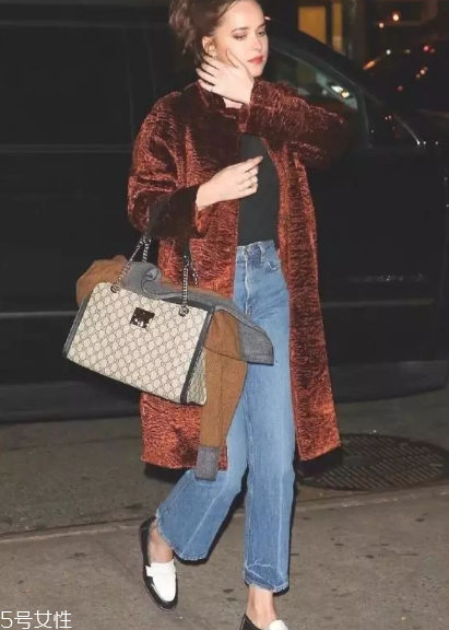 長款大衣搭配什么鞋子？這樣穿氣場兩米八