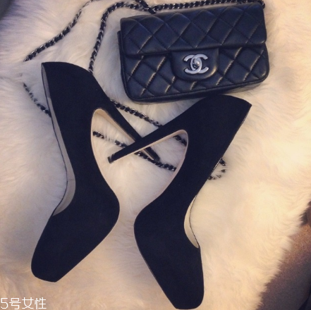 brian atwood是什么檔次？鞋子就是女人的力量