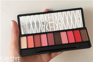 hold live眼影好用嗎？顯色度超贊