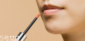 口紅掉色怎么辦？這5招可以救救唇色