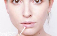 口紅掉色怎么辦？這5招可以救救唇色