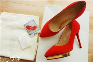 charlotte olympia是幾線品牌？各大網(wǎng)紅的新寵