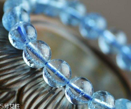 海藍(lán)寶是越透越好嗎？它是海水的化身