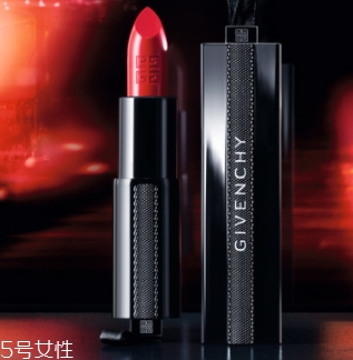 紀梵希和tf口紅哪個好？紀梵希和tomford你選擇哪一支