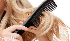 油性頭發(fā)跟什么有關？離不了這6個原因