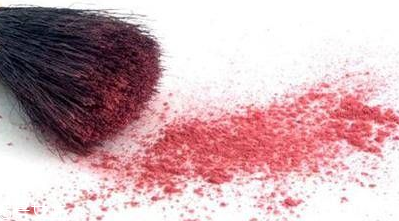 腮紅碎了該怎么解救？這4步變廢為寶