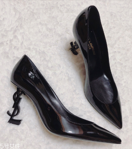 圣羅蘭鞋子怎么樣？穿上它你就是女王