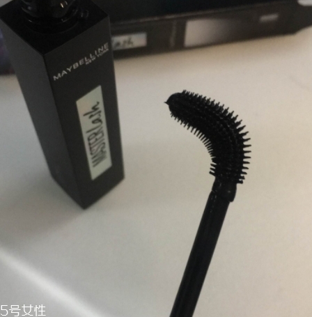 美寶蓮彎彎睫毛膏多少錢？美寶蓮重新定義睫毛膏