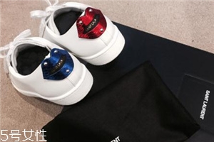 圣羅蘭小白鞋偏大偏??？今年最火的小白鞋就是它了