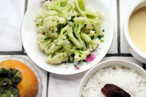 飯后可以做哪些養(yǎng)生舉動？這些做到了比同齡人多活10年