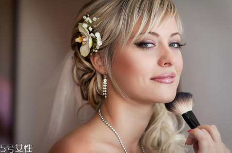 淡妝眼影怎么畫好看？好用的眼影膏和眼影產(chǎn)品推薦